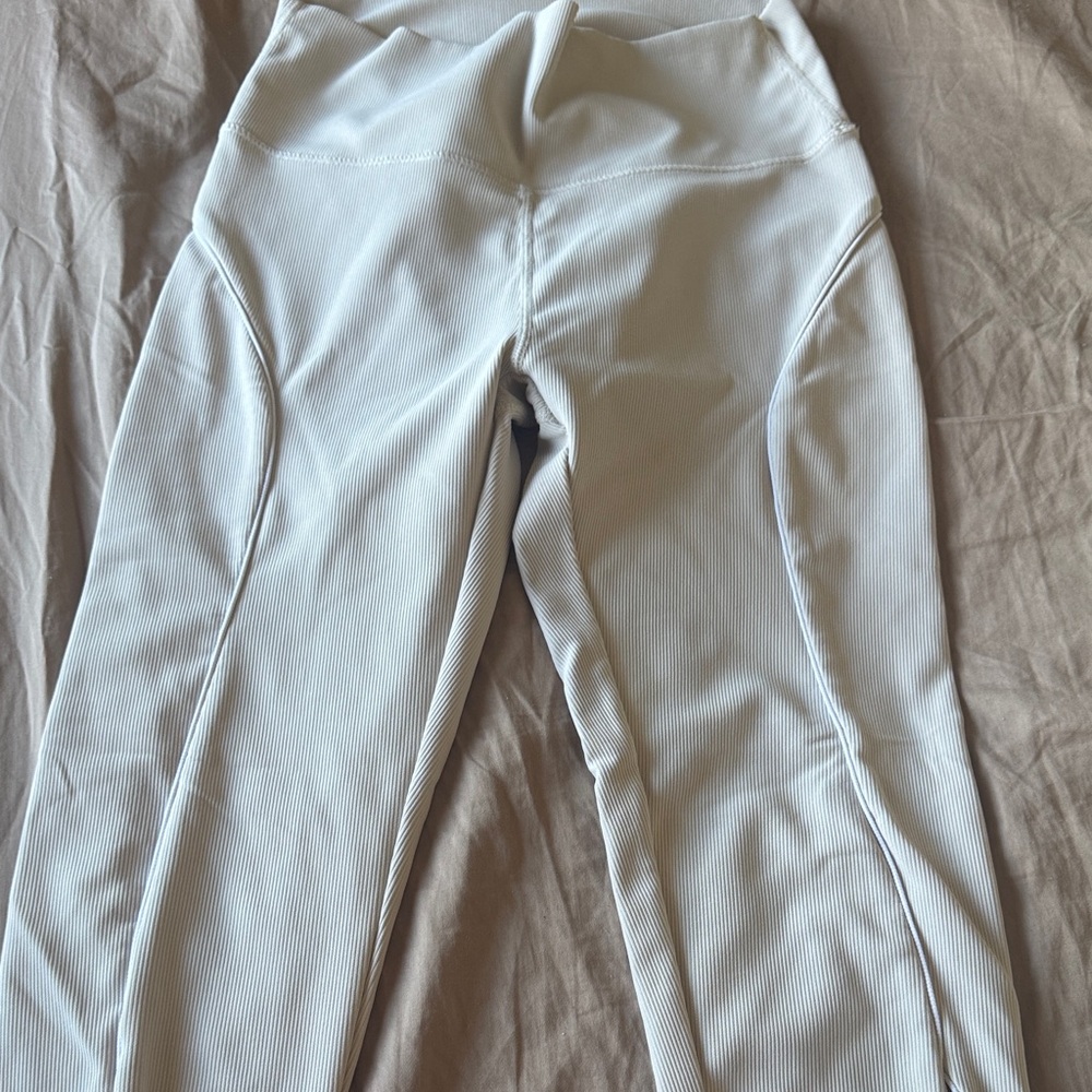 Wilo ribbed Cream and Tan Leggings - Picture 4 of 6